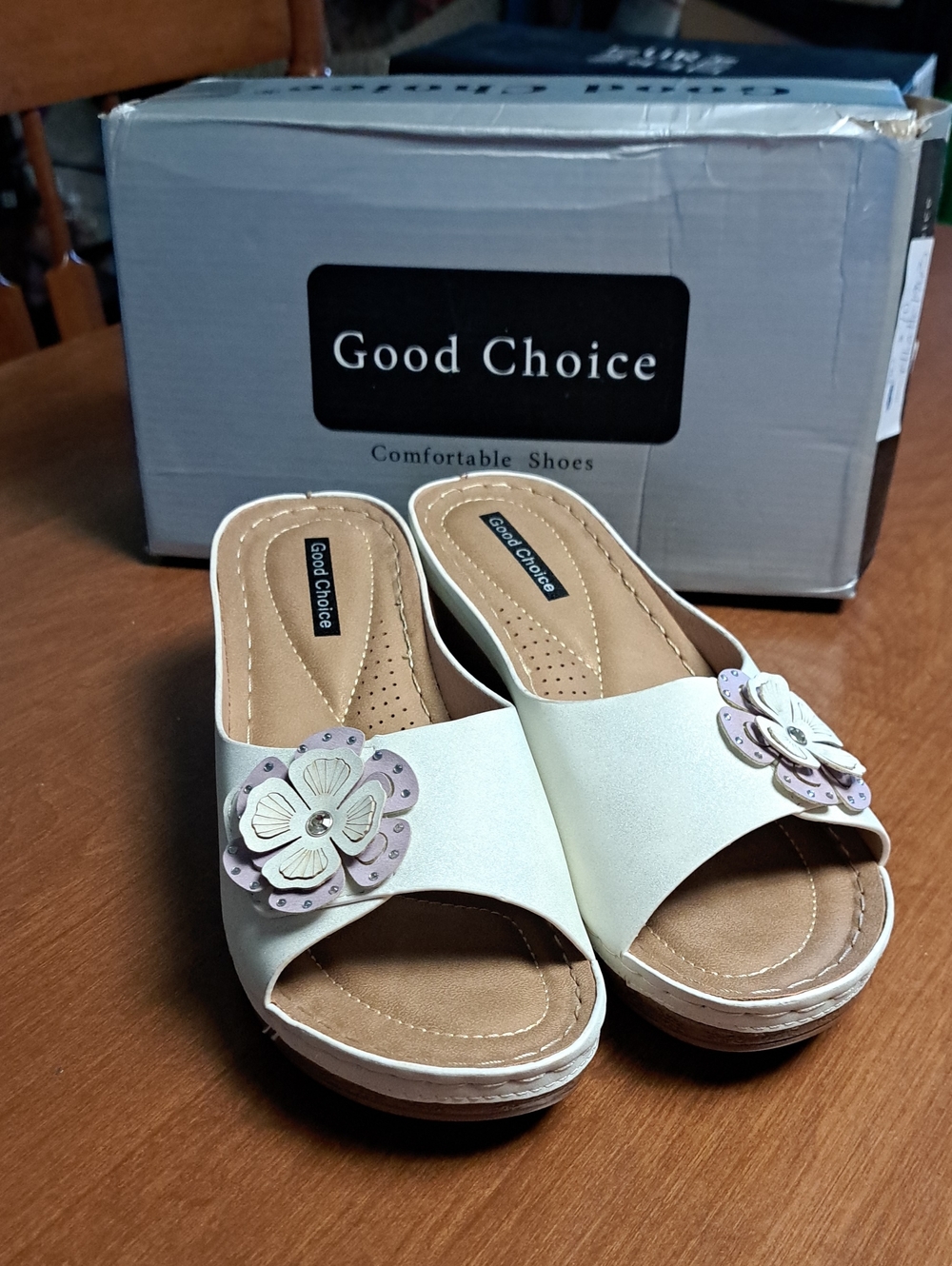 Good Chic Cream Slip-On Mules with Floral Appliqué 6.5